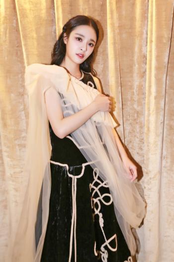 美女李莎图片 _ 第(10)张