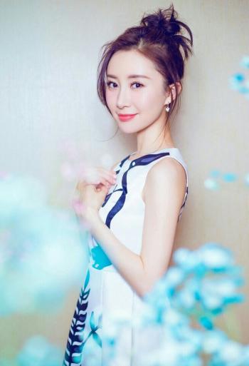 高清吉林美女演员舒畅清新文艺写真图片第1张