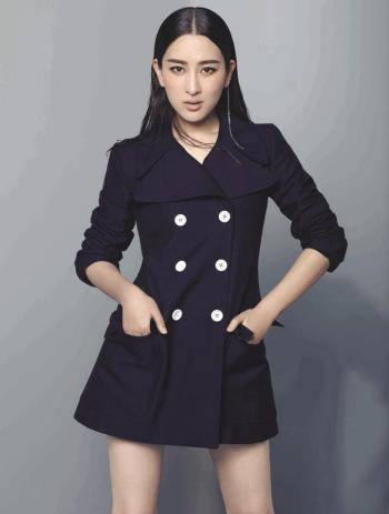 美女明星马苏写真性感时尚写真图片第2张