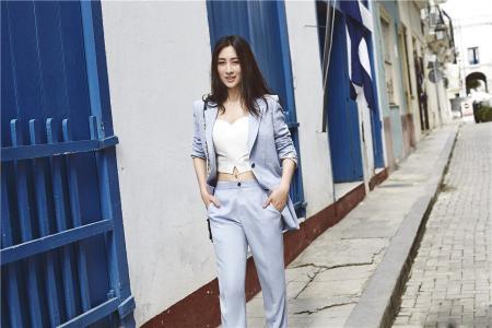 美女明星马苏写真性感时尚写真图片第6张