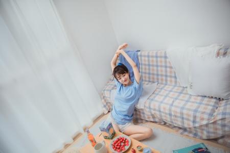 四川麻辣教师美腿制服诱惑写真第0张