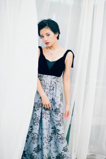 短发少妇十六性感居家写真图片第6张