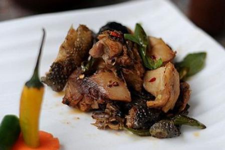 爆炒乌鸡图片桂林美食图片第6张
