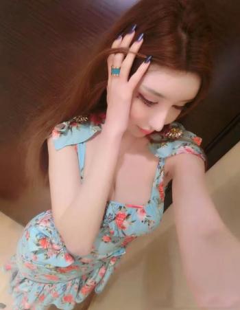 波霸美女图片 _ 第(3)张