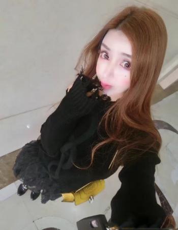 波霸美女图片 _ 第(4)张