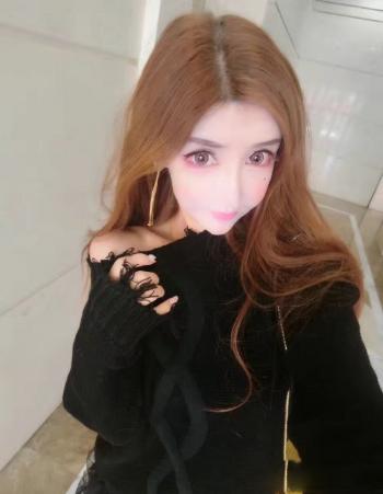 波霸美女图片 _ 第(6)张