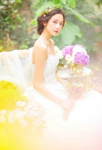 唯美梦幻亚洲美女婚纱摄影写真高清图片第0张