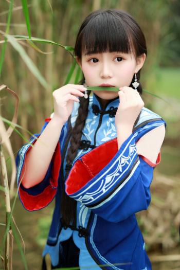 非主流个性大眼美女性感无敌极致电眼诱惑自拍照图片第5张