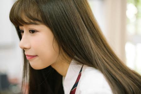 高清中国内地贵州省贵阳女演员可爱呆萌花季少女游乐场清新阳光宁静写真图片第3张
