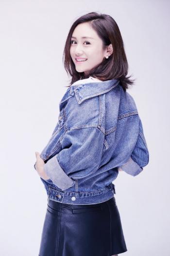 谭松韵胡冰卿闺蜜写真终曝光 萌系少女惹人爱第4张