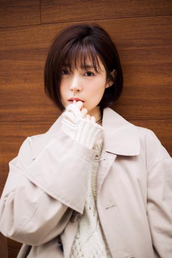 中国内地山东省淄博女演员卢杉最新性感时尚街拍图片第0张
