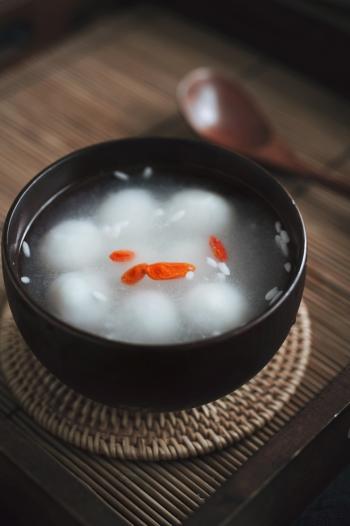 酒酿汤圆图片  成都小吃图片第0张