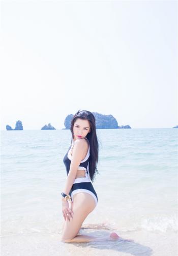 美女戴小唯性感诱惑高清壁纸第6张