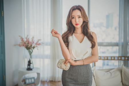 波霸美女图片 _ 第(16)张