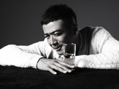 杨烁图片  杨烁与宠物狗写真图片第5张