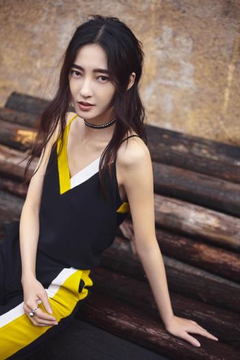王丽坤温婉甜美靓丽写真图片第3张