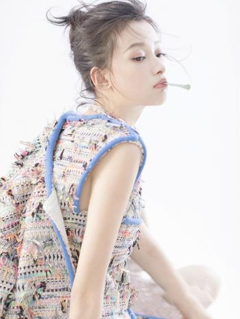 主持人李湘写真图片:清新淡雅宛若仙子第3张