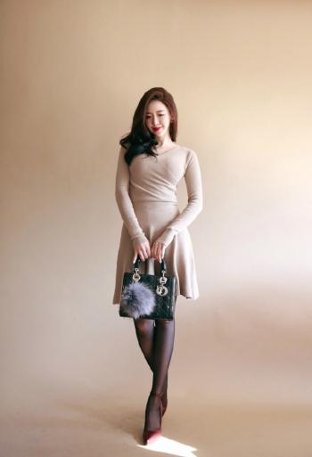 诱惑性感可爱童颜女神私房凹凸有致美女图第2张