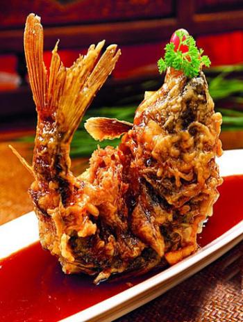 糖醋黄河鲤鱼图片  鲁菜图片第5张