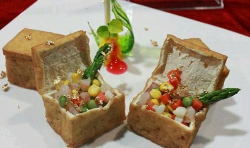 爆炒乌鸡图片桂林美食图片第0张