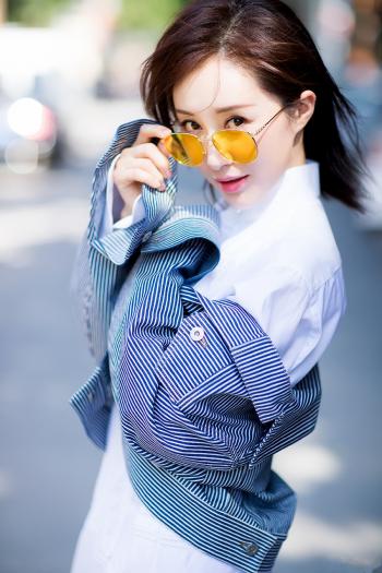 高清吉林美女演员舒畅后台花絮照图片第2张