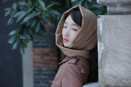 高清中国内地影视河北省石家庄女演员周冬雨青春靓丽写真高清手机壁纸第3张
