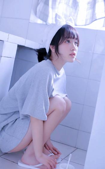 妖媚美女图片 _ 第(6)张
