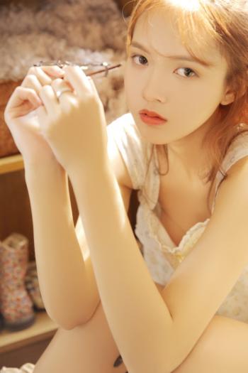 诱人的美女图片 _ 第(1)张