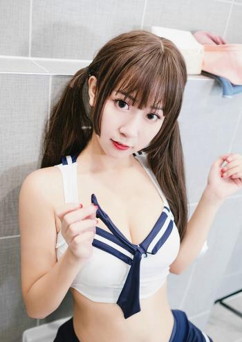 妖艳美女图片 _ 第(1)张