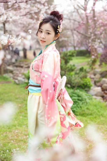 汉服美女图片 _ 第(11)张