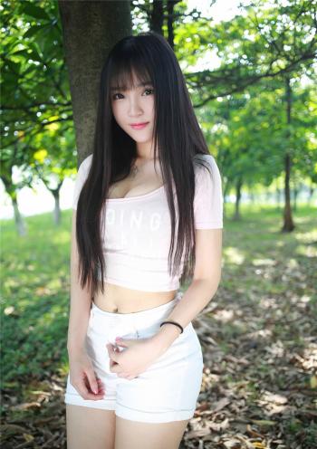 波霸美女图片 _ 第(8)张