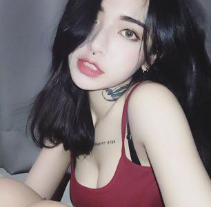 波霸美女图片 _ 第(9)张