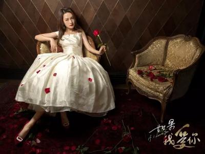 人气女星李沁小露香肩性感诱惑清新养眼最新写真图片合集第3张