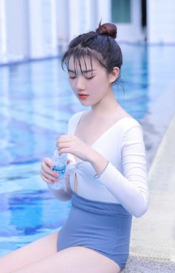清凉美女图片 _ 第(1)张
