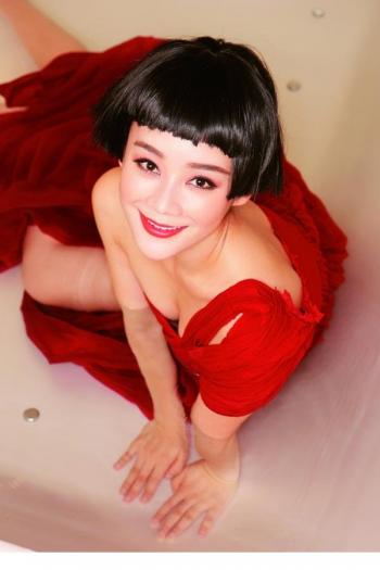 马甲线女王袁姗姗时尚性感写真图片超赞身材第6张