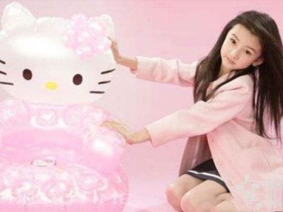 2017年4月唯美浪漫的儿童幻想高清日历壁纸第6张