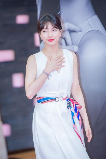 韩国性感美女裴秀智火辣身材魅惑写真图片第5张