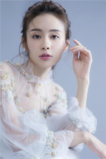 高清中国内地福建省福州女演员郑合惠子清新性感写真图片第0张