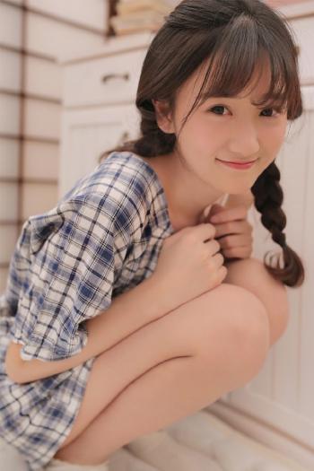 艺术美女图片 _ 第(1)张