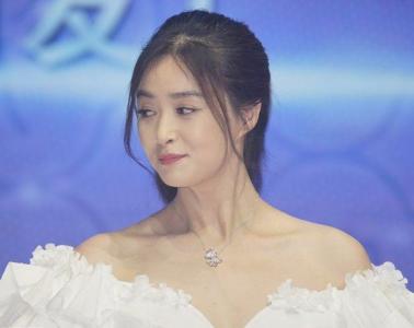 新娘婚纱人像艺术摄影写真精选图片（三）第3张