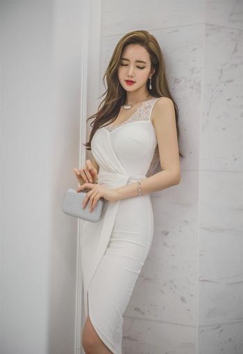 诱惑性感可爱童颜女神私房凹凸有致美女图第0张