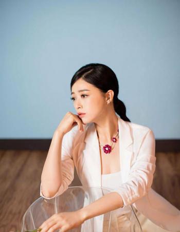 高清内地祖籍湖南益阳女演员蒋欣唯美气质写真时尚大片曝光第2张
