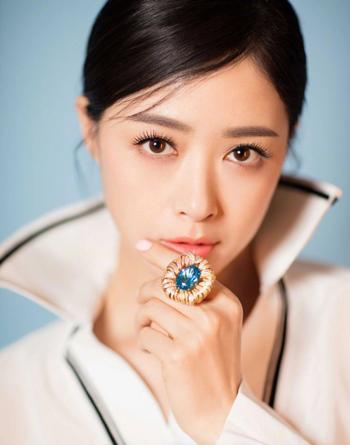 高清内地祖籍湖南益阳女演员蒋欣唯美气质写真时尚大片曝光第3张