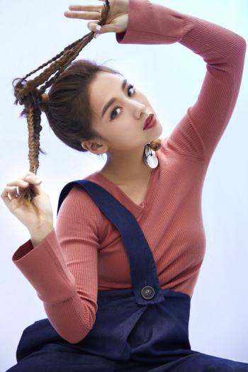 台湾女演员甜美女神鬼鬼吴映洁图片电脑壁纸第0张