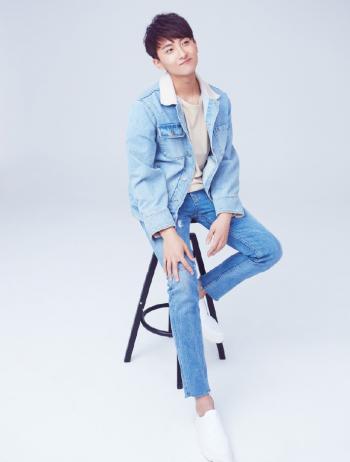 高清中国大陆北京影视演员微微一笑很倾城愚公牛骏峰写真图片第3张