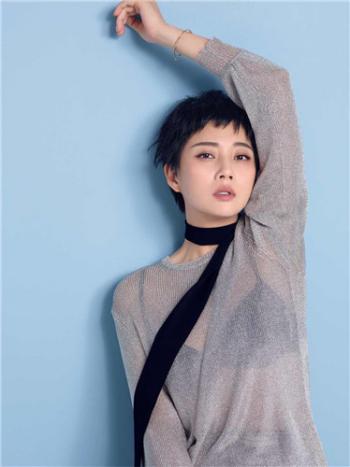 中国内地中国重庆女演员殷桃初秋时尚写真高清图片第0张