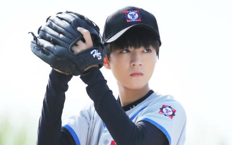 TFBOYS蓝色套装阳光帅气 TFBOYS图片第5张