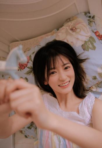睡裙美女图片 _ 第(7)张