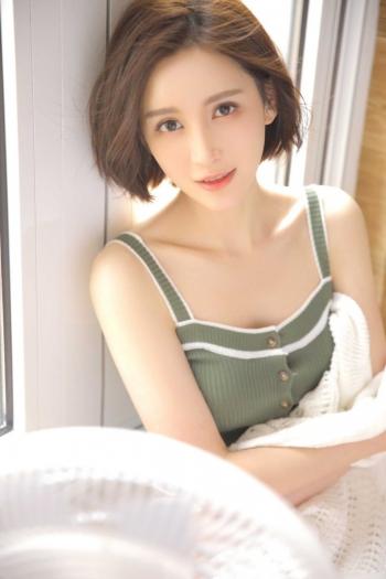 艺术美女图片 _ 第(1)张