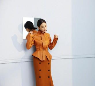 高清中国内地新疆伊犁影视女演员佟丽娅性感妩媚写真图片第1张